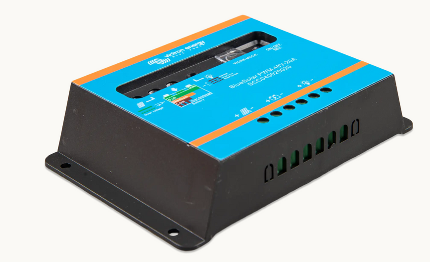 Контролер заряду Victron Energy BlueSolar (без Bluetooth) PWM-Light 48V-20A - SCC040020020 SCC040020020 фото