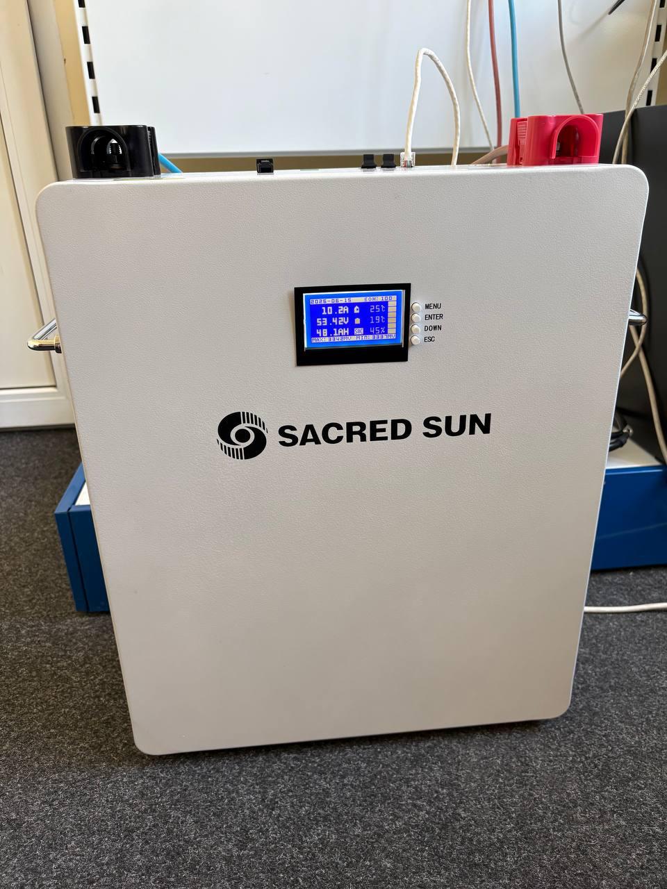 Дисплей Sacred Sun: 10.2A, 53.42V, SOC 45%